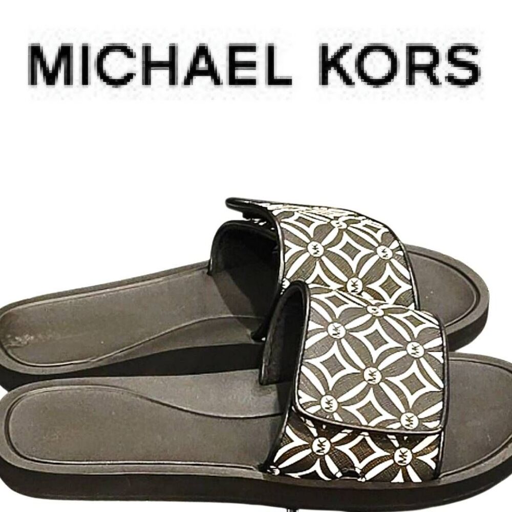 Michael Kors Wade East West Coast Slide Sandal
